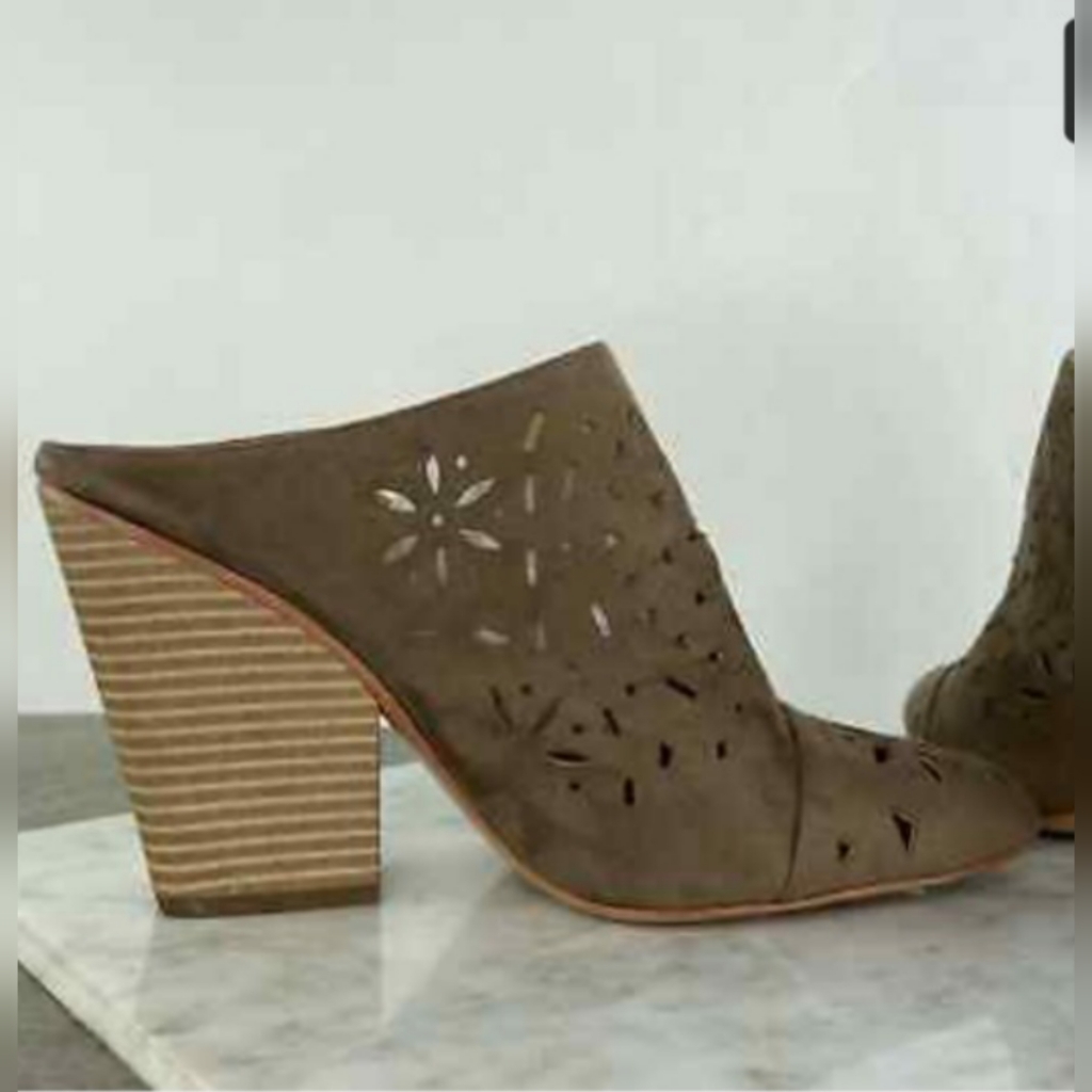 Bcbgeneration Mule